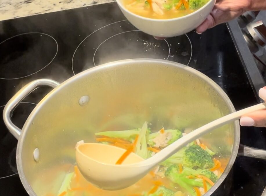 Quick & Easy Chicken, Broccoli & Carrot Soup